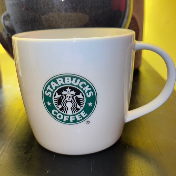 STARBUCKS 2008 WHITE NEW BONE MEASURES 3.5" TALL - Picture 1 of 7